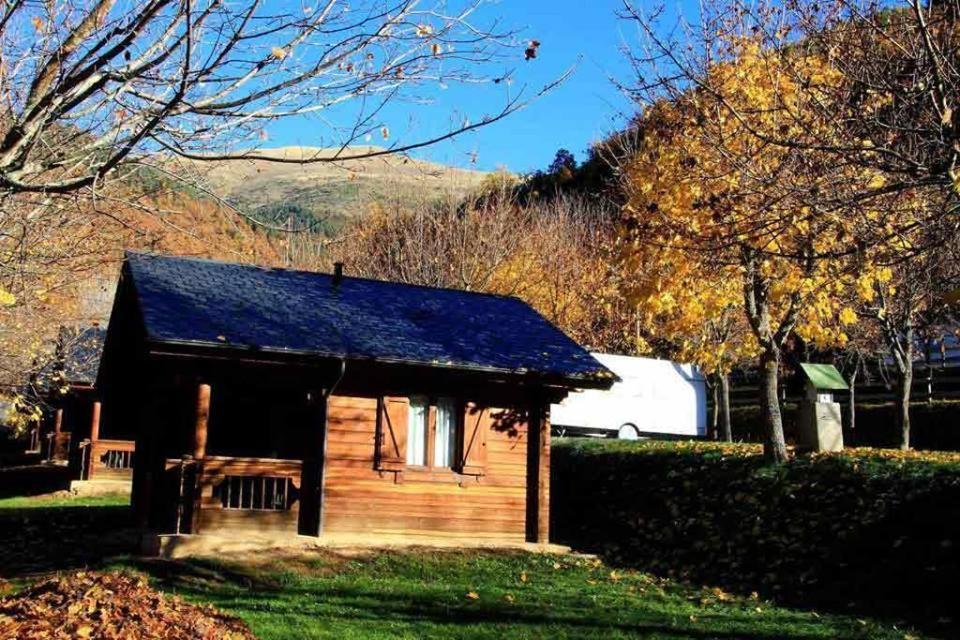 Hotel, Bungalows Y Camping Víu Exteriör bild