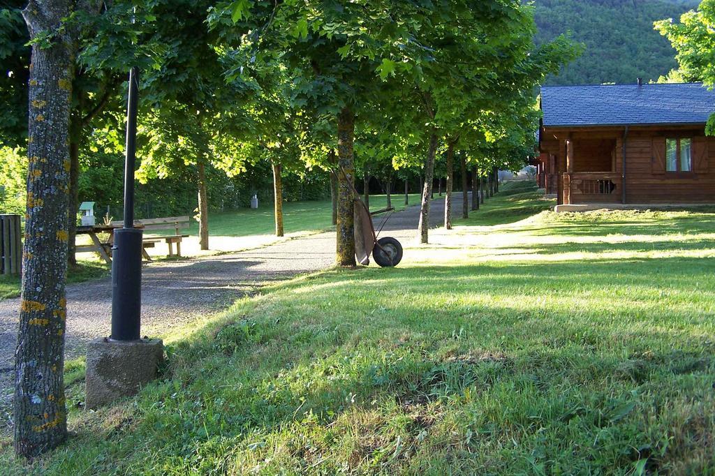 Hotel, Bungalows Y Camping Víu Exteriör bild