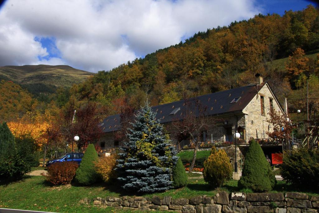 Hotel, Bungalows Y Camping Víu Exteriör bild