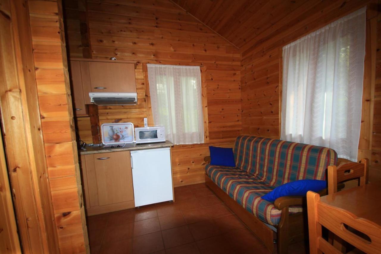 Hotel, Bungalows Y Camping Víu Exteriör bild